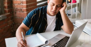 Online Colleges That Pay You To Attend